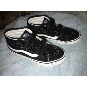 Old Skool Midtop Vans ✨